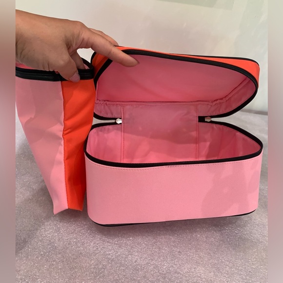 Clinique travel set new without tag - Picture 7 of 7